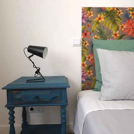 Casinhas Da Ajuda Nº 9-1 *