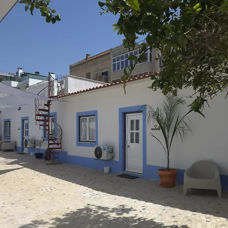 Casinhas Da Ajuda Nº 9-1 *