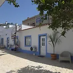 Casinhas Da Ajuda Nº 9-1 *