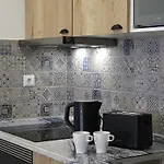 Casinhas Da Ajuda Nº 9-1 *
